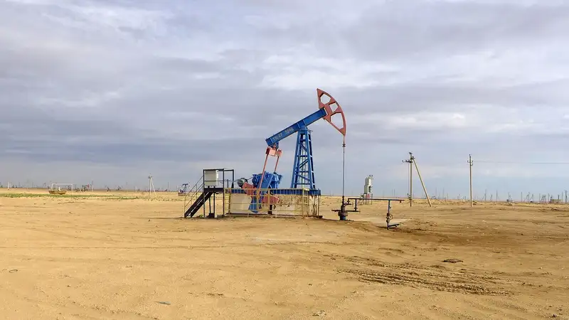Казахстан резко сократил добычу нефти, фото - Новости Zakon.kz от 28.11.2023 16:47
