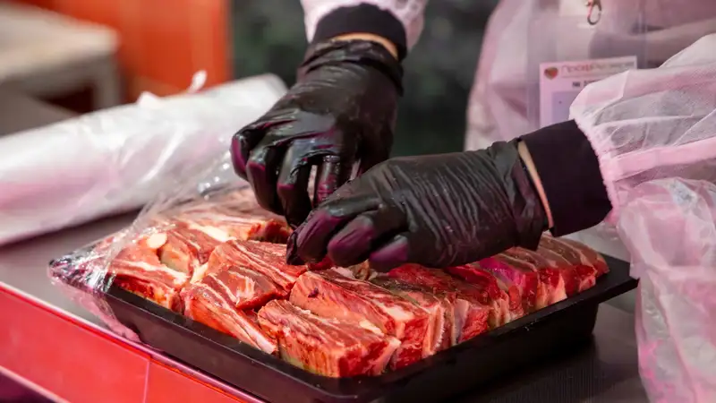 Китай готов снять ограничения на поставку казахстанского мяса, фото - Новости Zakon.kz от 28.11.2023 10:02
