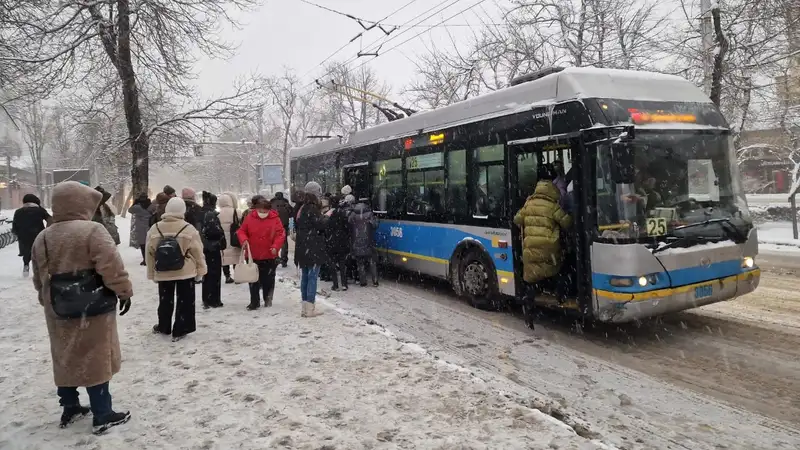 Почему часть автобусов сошли с маршрута, объяснили в акимате Алматы