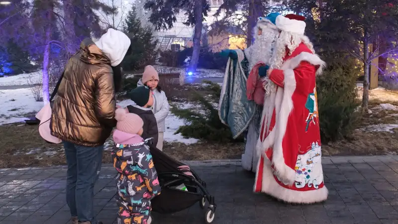 В Алматы стартовал зимний новогодний фестиваль