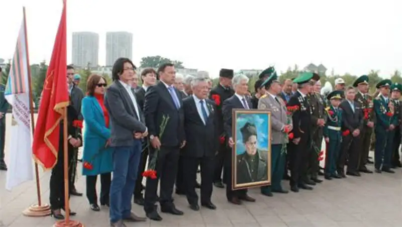 В Астане проходит патриотическая акция, посвященная 70-летию Победы в ВОВ