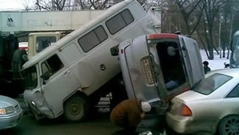 Казахстан вошел в список стран с самыми опасными дорогами, фото - Новости Zakon.kz от 21.10.2013 15:53