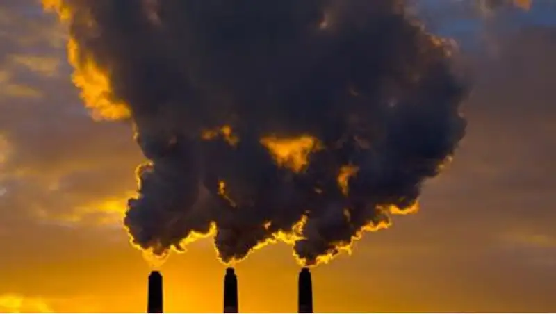 В ВКО на треть выросли ставки за выбросы вредных веществ в окружающую среду, фото - Новости Zakon.kz от 04.11.2013 21:57