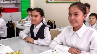 Учителей наградят в Казахстане, фото - Новости Zakon.kz от 24.08.2023 18:54