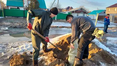 Как борются паводками в ЗКО, рассказали в МЧС, фото - Новости Zakon.kz от 11.03.2023 14:42