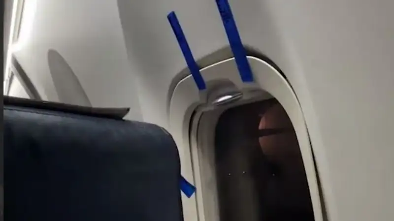Сексуальная летчица оголилась в разобранном самолете | порно фото бесплатно на укатлант.рф