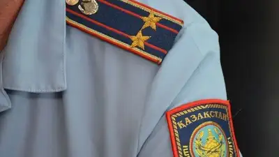 Какое наказание грозит в Казахстане за нападение на полицейского, фото - Новости Zakon.kz от 25.08.2023 08:20