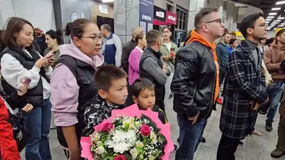 Самолет из Тель-Авива с эвакуированными казахстанцами прибыл в Алматы, фото - Новости Zakon.kz от 11.10.2023 01:23