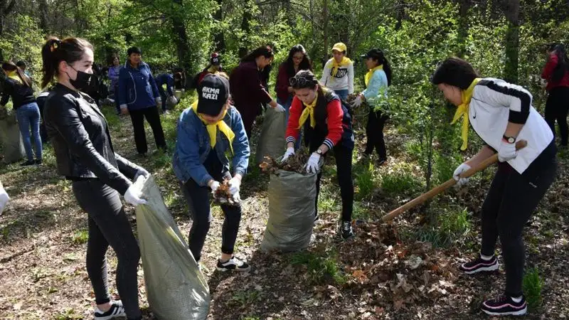 Почти 5 тысяч деревьев высадят в рамках общегородского субботника Almaty Clean & Green, фото - Новости Zakon.kz от 17.04.2023 15:34