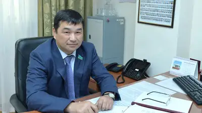 Депутата Азамата Абильдаева исключили из партии "Ак жол", фото - Новости Zakon.kz от 19.01.2023 15:32