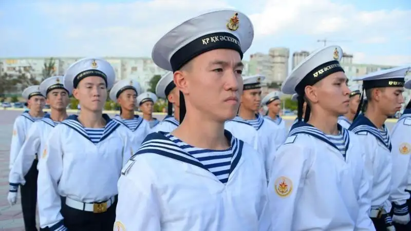 Парад военных кораблей в Каспийском море прошел в Актау, фото - Новости Zakon.kz от 18.08.2023 13:30