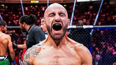 Александр Волкановски возглавил рейтинг P4P UFC