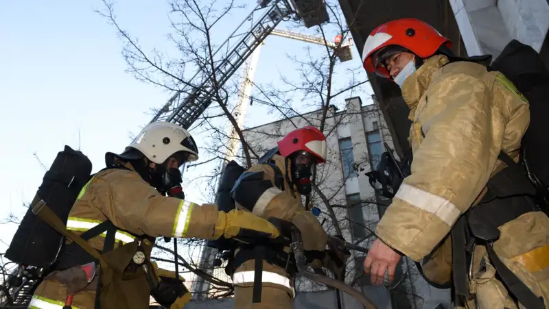 пожарные учения, фото - Новости Zakon.kz от 25.11.2021 15:11