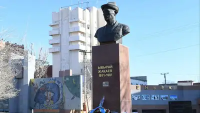Памятник, академик, рисовод, фото - Новости Zakon.kz от 29.11.2021 21:05