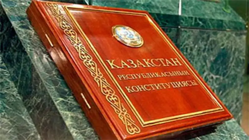 Соглашение о сотрудничестве Казахстана и Китая противоречит Конституции?, фото - Новости Zakon.kz от 17.10.2013 16:40