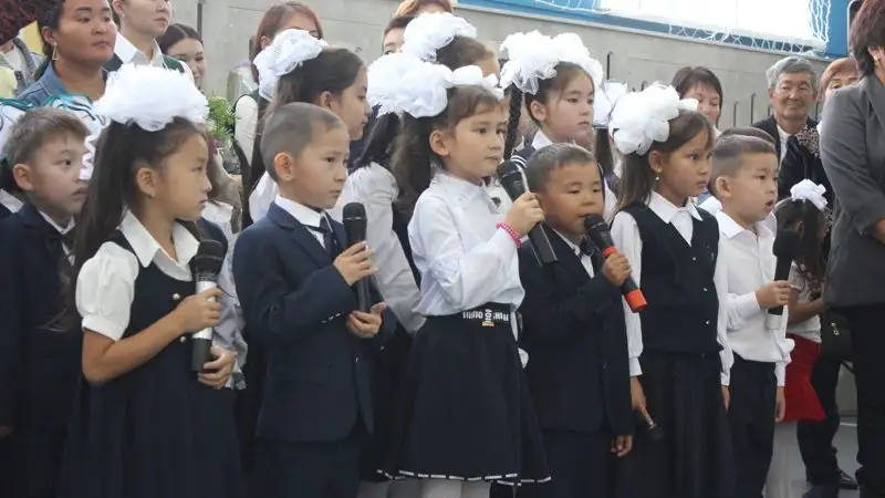 Школа-долгострой открылась в Акмолинской области, фото - Новости Zakon.kz от 01.09.2023 17:25