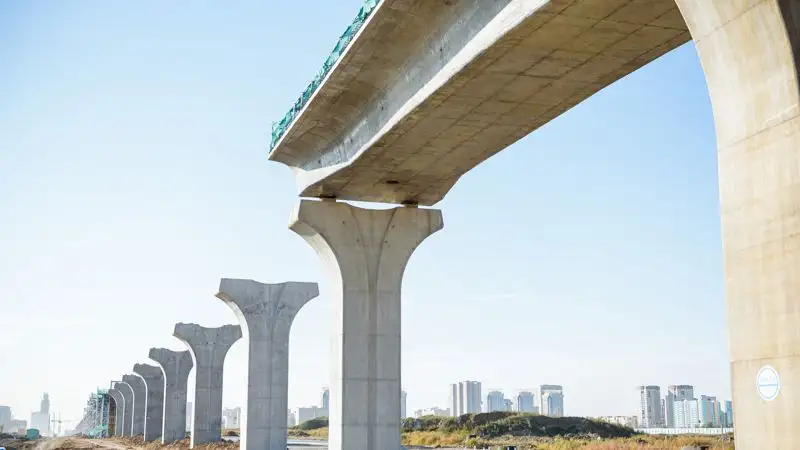 Аким Астаны рассказал, когда запустят LRT