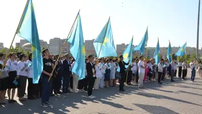 Празднование дня госсимволов в Уральске, фото - Новости Zakon.kz от 05.06.2022 12:09