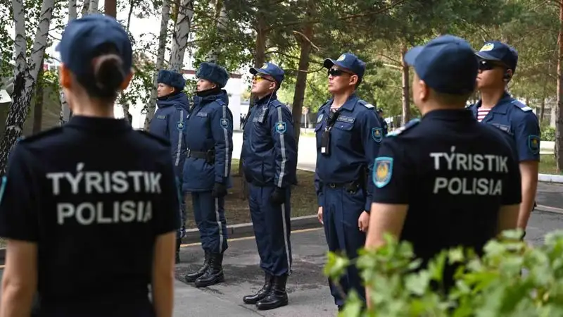 Новая форма сотрудников Нацгвардии и туристической полиции, фото - Новости Zakon.kz от 30.06.2023 17:07