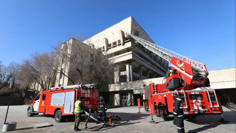 пожар алматы театр, фото - Новости Zakon.kz от 25.11.2021 15:11