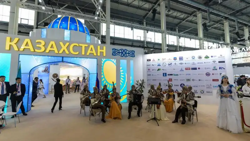 250 казахстанских компаний представили продукцию на промышленной выставке , фото - Новости Zakon.kz от 11.07.2023 16:42