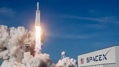 spacex.com