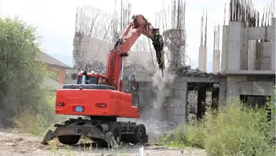 Донерную и пристройку к магазину снесут в Алматы , фото - Новости Zakon.kz от 27.07.2022 16:26