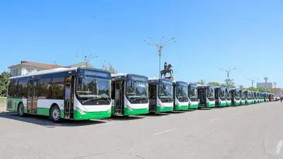 Автопарк Тараза пополнился новыми автобусами, фото - Новости Zakon.kz от 25.04.2023 15:10
