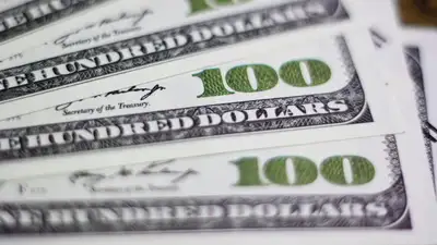 Внезапный рост курса доллара произошел в банках Узбекистана