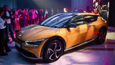 Kia представила в Казахстане электромобиль EV6