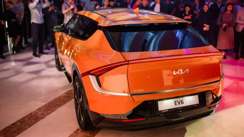 Kia представила в Казахстане электромобиль EV6, фото - Новости Zakon.kz от 28.02.2023 11:35