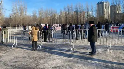 Застройщики не могут вести строительство из-за митингующих