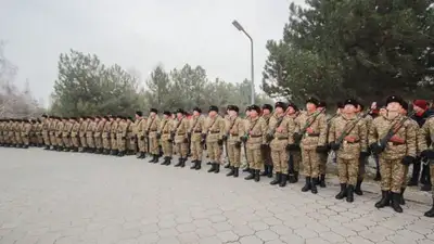 Солдаты плац нацбезопасность, фото - Новости Zakon.kz от 27.11.2021 11:00