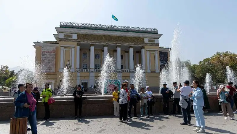 Как проходили народные гулянья на День города