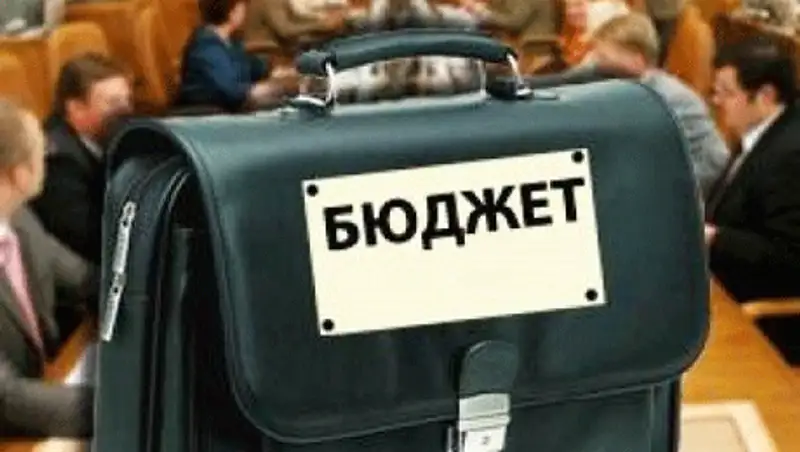 Депутаты алматинского маслихата уточнили бюджет мегаполиса на 2013 год, фото - Новости Zakon.kz от 10.12.2013 01:26