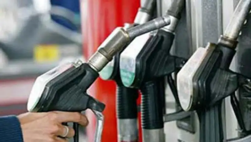 Власти Саудовской Аравии повысили цены на бензин на 40%, фото - Новости Zakon.kz от 29.12.2015 18:00