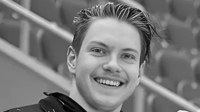 Российский хоккеист умер от укуса клеща, фото - Новости Zakon.kz от 03.08.2023 16:53