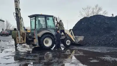 Нуждающимся семьям Карагандинской области раздали уголь