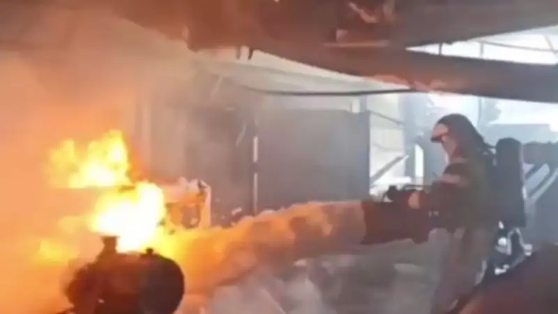 Мощный взрыв прогремел на заводе в России, фото - Новости Zakon.kz от 17.01.2024 17:01
