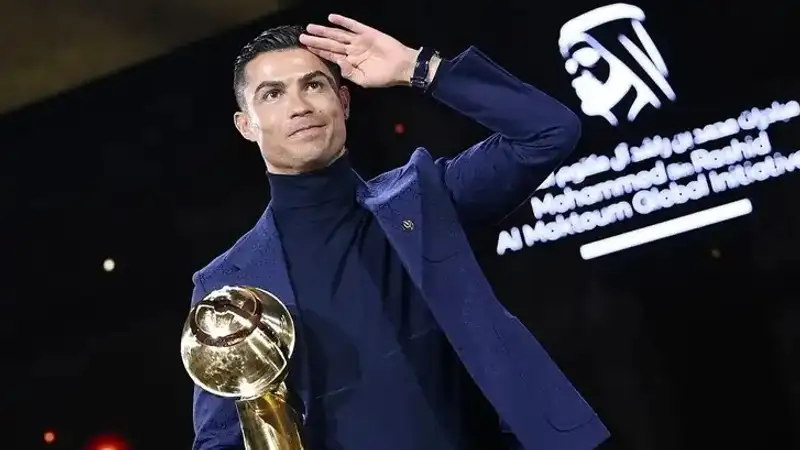 Криштиану Роналду раскритиковал премию "Золотой мяч"