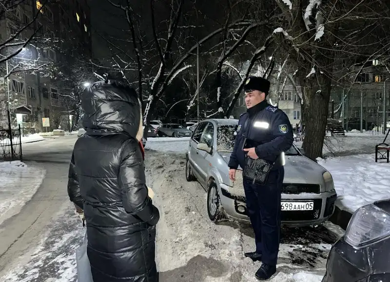 Полиция Алматы перешла на усиленный вариант службы, фото - Новости Zakon.kz от 23.01.2024 02:54