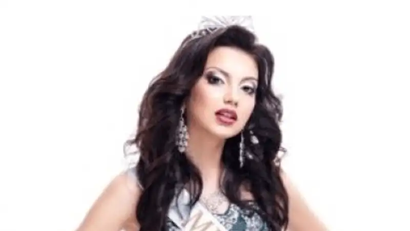 Участница «Мисс Казахстан 2013» рассказала, сколько стоит победа, фото - Новости Zakon.kz от 16.12.2013 00:50