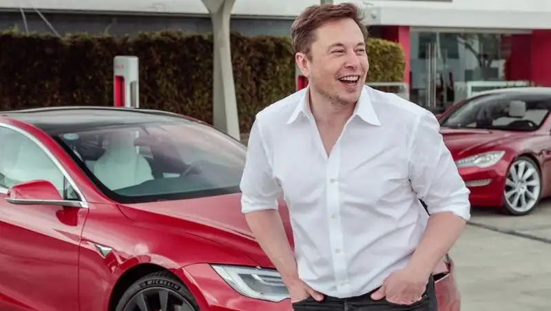 Маск уличил Гейтса в игре на понижение курса акций Tesla