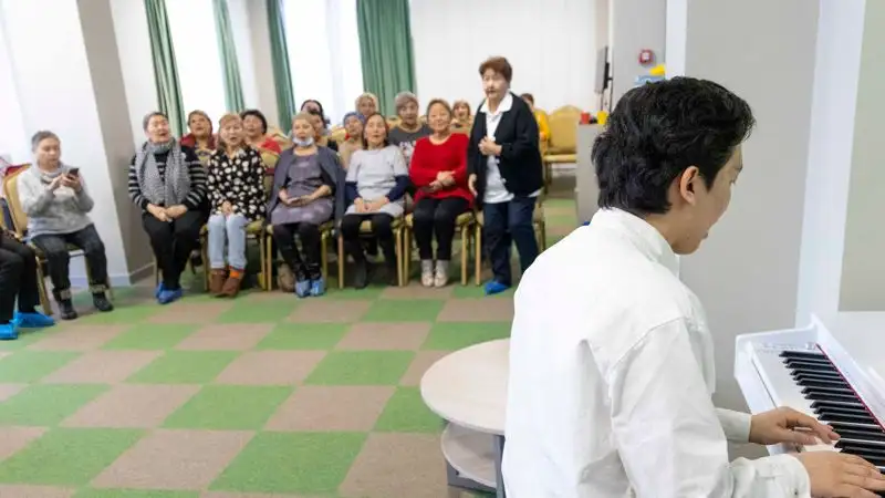 Пенсия нового поколения: где заняться йогой и скандинавской ходьбой в Алматы, фото - Новости Zakon.kz от 10.02.2023 13:49