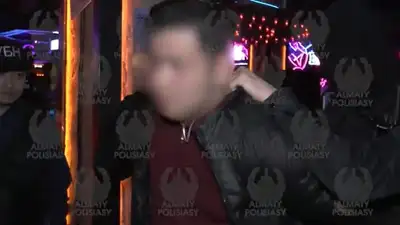 Блогер задержан с наркотиками в одном из ночных клубов Алматы, фото - Новости Zakon.kz от 17.04.2023 14:59
