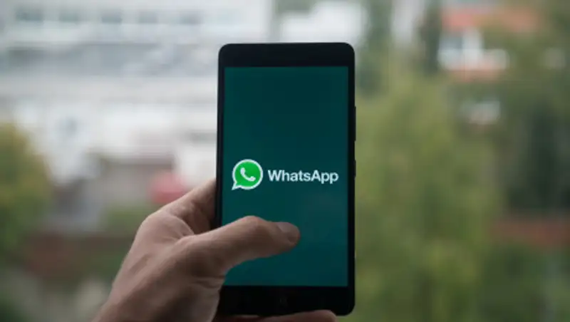 Жители Казахстана жалуются на перебои в работе WhatsApp