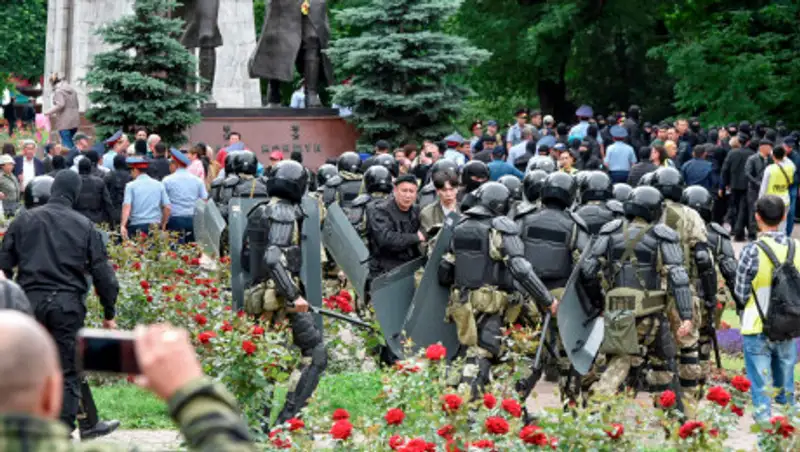 Реальный протест зреет не в гламурных кофейнях, а в забоях и цехах