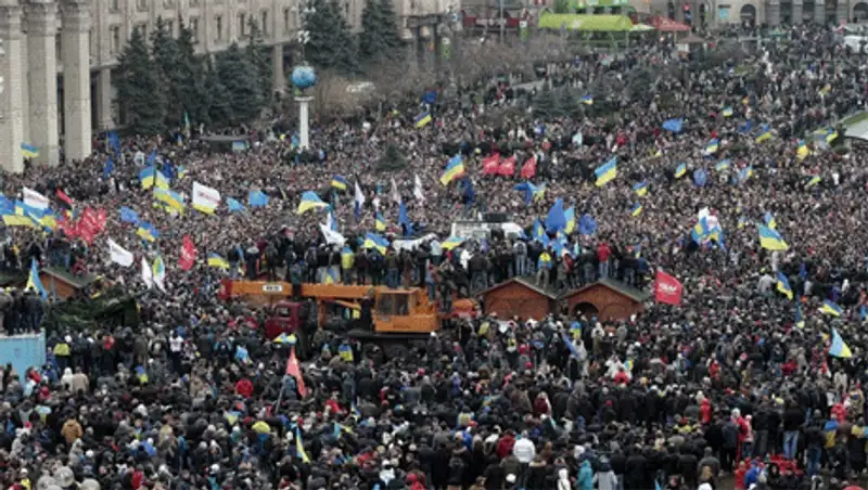 МВД Украины опубликовало видео штурма Администрации Президента, фото - Новости Zakon.kz от 02.12.2013 16:24