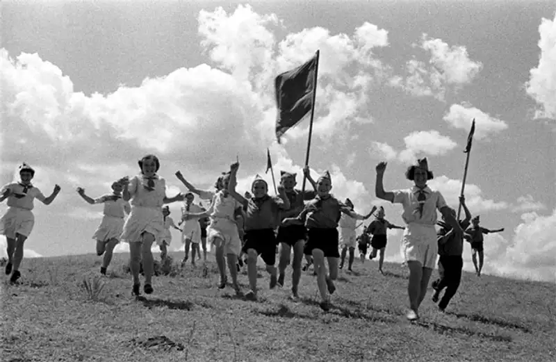 Советская эпоха в самых знаковых фотографиях Маркова-Гринберга, фото - Новости Zakon.kz от 07.11.2013 21:04