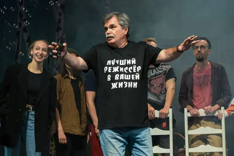 Режиссер Владимир Крылов отмечает 60-летний юбилей, фото - Новости Zakon.kz от 05.05.2023 17:13